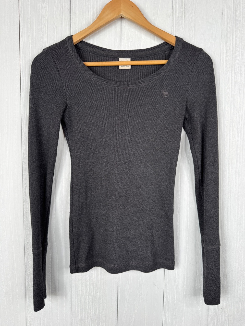 Vintage Abercrombie & Fitch Charcoal Gray Ribbed Long Sleeve Top